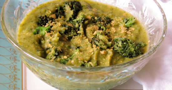 Broccoli “Cheddar” Breakfast Soup
