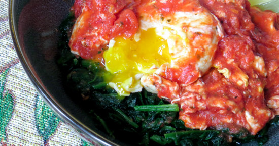 Poached Eggs in Tomatoes Florentine